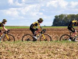 Marianne Vos traint met haar ploeg voor de 'Hel van het Noorden (foto: Jumbo Visma)