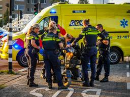 Scootmobiel slaat om op kruising in Eindhoven, bestuurder zwaargewond