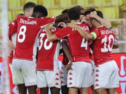 Spelers van AS Monaco vieren feest na de 1-0 tegen Sturm Graz (Foto: ANP)