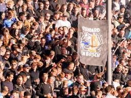Supporters tijdens FC Den Bosch - TOP Oss (foto: Orange Pictures).