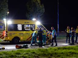 Fietser zwaargewond na botsing op kruising in Breda