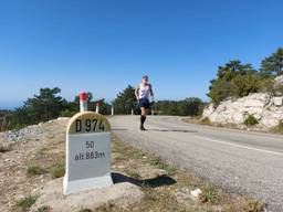 Kiske onderweg tijdens zijn tweede beklimming van de Mont Ventoux (foto: Ruud van der Meijden).