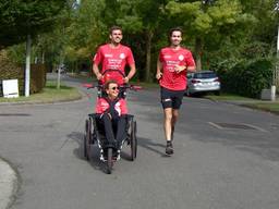 Katrien, Ruben (l) en Henri in training voor de marathon Eindhoven