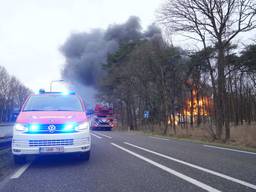 Grote brand in loods (foto: SQ Vision).