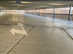 Spiksplinternieuwe parkeergarage in Eindhoven staat dag en nacht leeg!