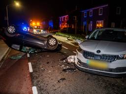 Auto over de kop in Eersel