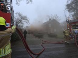 Grote brand in huis veroorzaakt veel rook in Cuijk