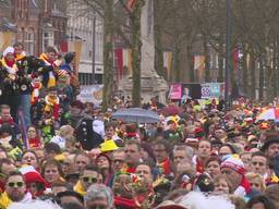 Normaal gesproken loopt Oeteldonk uit voor de aankomst van de prins (foto: archief).