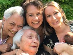 De trotse vrouwen samen (foto: Harrie Blankers)