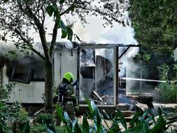 Twee zwaargewonden bij brand in chalet, gasexplosie blijkt oorzaak