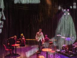 Een beeld uit Casablanca, een voorstelling van MATZER Theaterprodukties (foto: Raymond van Olphen).