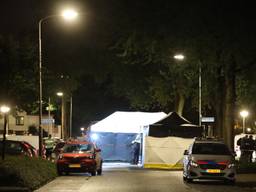 De politie doet onderzoek in Uden (foto: Marco van den Broek/SQ Vision).