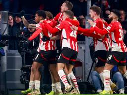 PSV viert een doelpunt tegen Juventus (foto: Broer van den Boom/Orange Pictures).