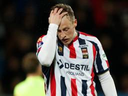 Frustratie en ongeloof bij Willem II-verdediger Emil Bergström (foto: ANP).