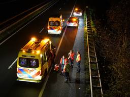 Dode bij botsing vier auto's op A59 bij Raamsdonk