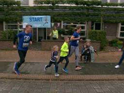 Het begin van de Singelloop zondagmorgen.