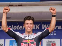 Danny van Poppel bij het winnen van het NK in Ede (foto: ANP)