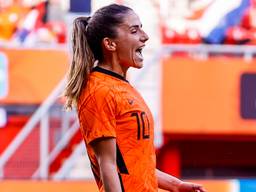 Danielle van de Donk de nummer 10 van de Oranjeleeuwinnen