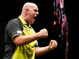 Michael van Gerwen heeft weer reden tot juichen (foto: PDC Europe).