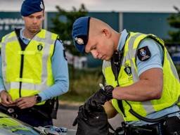 Het drietal werd betrapt bij een controle (foto: Koninklijke Marechaussee).