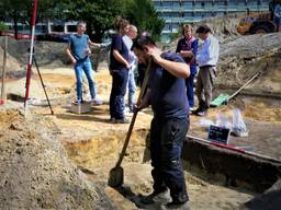Opgravingen uit de vroege middeleeuwen in Bergen op Zoom. (foto: Raoul Cartens)