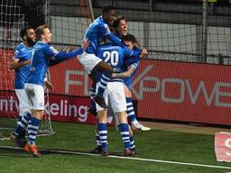 Ontlading  bij FC Den Bosch na de 1-0 tegen TOP Oss (foto: Henk van Esch).