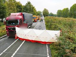 Het ongeluk gebeurde op de N279, vlakbij Veghel (foto: Harrie Grijseels/SQ Vision).