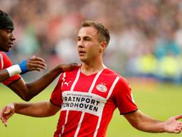 Mario Götze viet zijn goal samen met Noni Madueke (foto: ANP). 