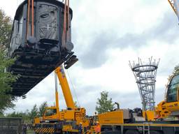 De treinwagon komt aan bij Spoorpark Tilburg (foto: Jan Peels).