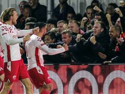 Dolle vreugde bij Kozakken Boys na de winst op Vitesse (foto: ANP).
