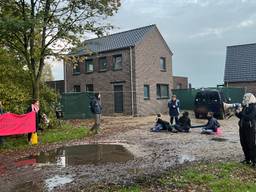 https://api.omroepbrabant.nl/img/f/$width$/$height$/0.58/0.44/bWVkaWEvcHJvZC80NTc4NzczLmpwZz9zdj0yMDE5LTA3LTA3JnN0PTIwMjAtMDEtMDFUMDAlM0EwMCUzQTAwWiZzZT0yMDQwLTAxLTAxVDAwJTNBMDAlM0EwMFomc3I9YiZzcD1yJnNpZz02RmYyNkJLZUhiWmtyVmNXZ2N1TFFLWWJGTGtYajhYUk1SS1FMQjdDeVI0JTNE
