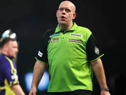 Een balende Michael van Gerwen (foto: PDC, Kieran Cleeves).