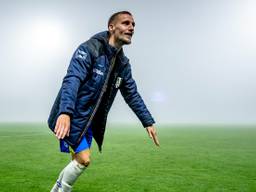 Silvester van der Water viert de zege op Almere City (foto: OrangePictures).