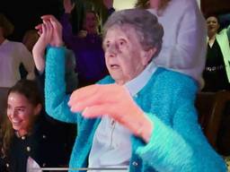 Feestje voor 100-jarige juf Maria: 'Door haar wilde ik ook voor de klas'
