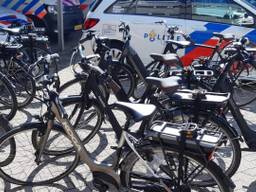 De fietsen uit het verhaal (foto: Politie Helmond/Facebook).