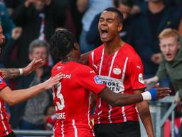 PSV viert de 3-0 (foto: Orange Pictures).