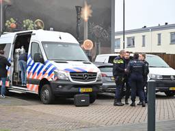 Politieonderzoek aan de Vestkant in Breda (foto: Perry Roovers/SQ Vision).
