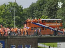 De Oranjebus is weer terug in Brabant