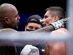 Rico Verhoeven en Hesdy Gerges na hun duel in Rotterdam (foto: ANP 2021/Koen van Weel).