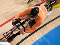 Harrie Lavreysen in actie op het onderdeel keirin (foto: OrangePictures).