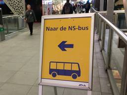 Er worden snel- en stopbussen ingezet vanwege werkzaamheden op het spoor. 