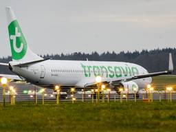 Een toestel van Transavia op Eindhoven Airport (foto: ANP).