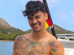 Axel van Love Island maakt wiskunde weer 'hot': 'Huiswerk altijd af' 