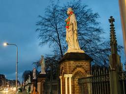 Beelden met sjaal in Kruikenstad (foto: Tim van Ham).