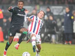 Jesse Bosch (rechts) maakte op prachtige wijze de 1-1 tegen Feyenoord. (Foto: Peter Lous/Orange Pictures)