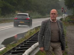 Verkeersdeskundige Ruud Hornman bij de N279. (foto: Eva de Schipper)