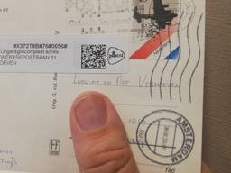 De achterzijde van de kaart met postzegel van 45 guldencent (foto: Molencaten Park Bosbad Hoeven).