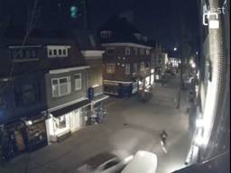 De man reed de Vughtenaar aan in het centrum van Eindhoven (foto: Dumpert).