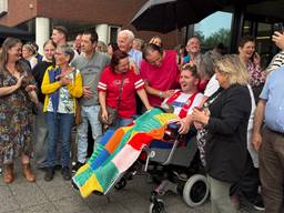 https://api.omroepbrabant.nl/img/f/$width$/$height$/0.73/0.39/bWVkaWEvcHJvZC80NzUyMTY2LmpwZz9zdj0yMDE5LTA3LTA3JnN0PTIwMjAtMDEtMDFUMDAlM0EwMCUzQTAwWiZzZT0yMDQwLTAxLTAxVDAwJTNBMDAlM0EwMFomc3I9YiZzcD1yJnNpZz1YOExSVGYzQnNMYWJzR3V1d3R4cExPVUZoT3NYQlk0OHA0akkxNXRPaXFJJTNE