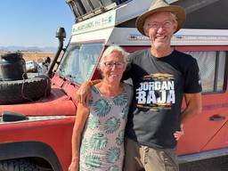 Gert-Jan en Sonja ter Haar op wereldreis in een auto